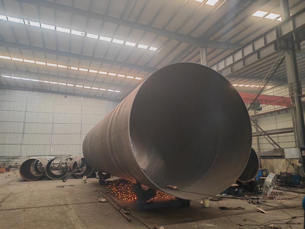 XINYUE STEEL T-Welded Steel Pipe-2.JPG